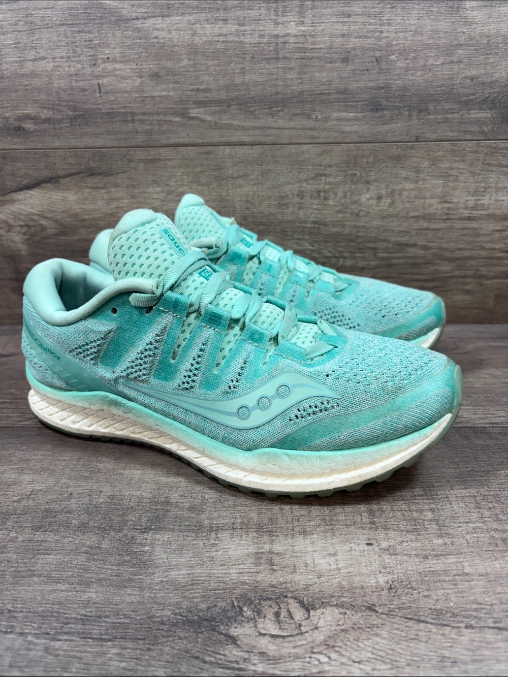 Saucony Freedom ISO2 Running Shoes S10440-35 Sea Foam Green Womens Size 8
